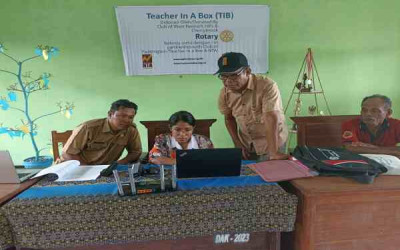 Teacher In A Box menuju GENTA BELIS